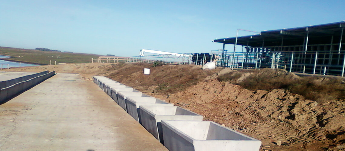 Totomeh Hormigones premoldeados Bebederos rectangulares